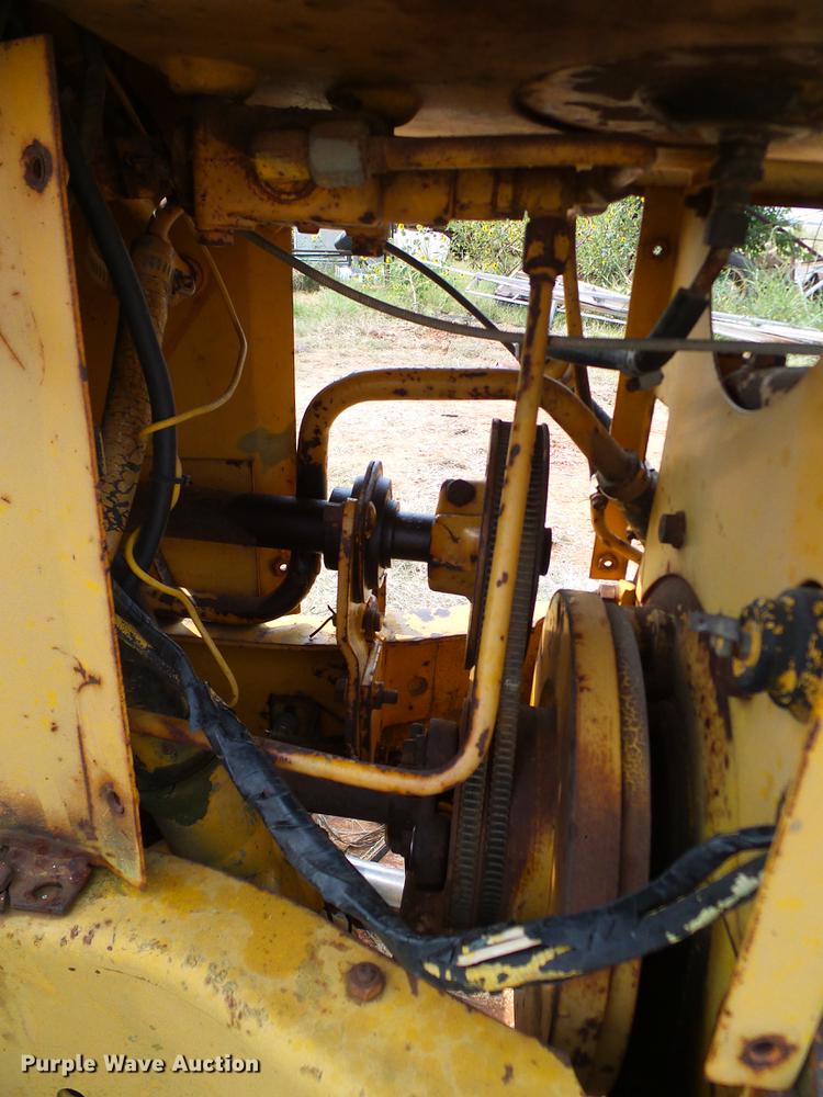 image for item DA6885 1972 Cub Cadet 154 Loboy tractor