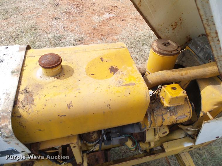 image for item DA6885 1972 Cub Cadet 154 Loboy tractor