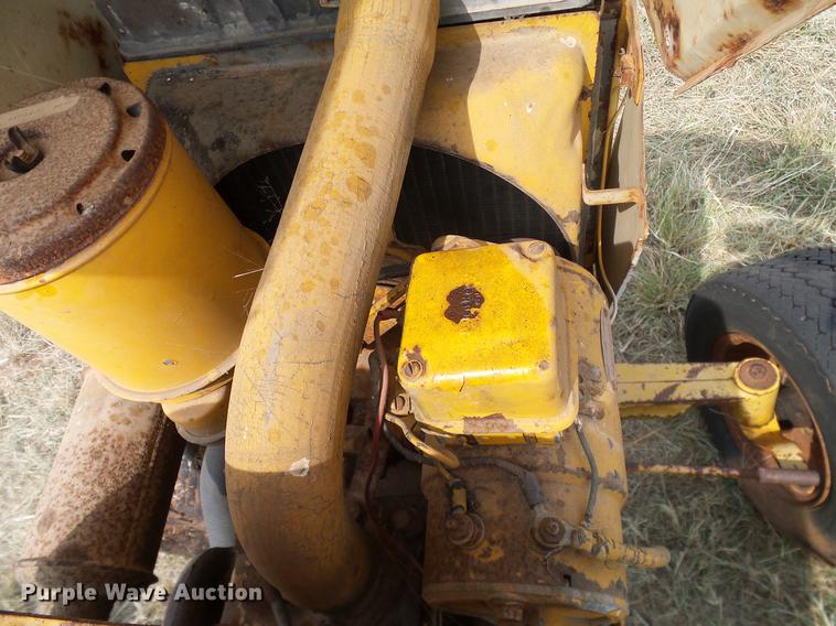 image for item DA6885 1972 Cub Cadet 154 Loboy tractor