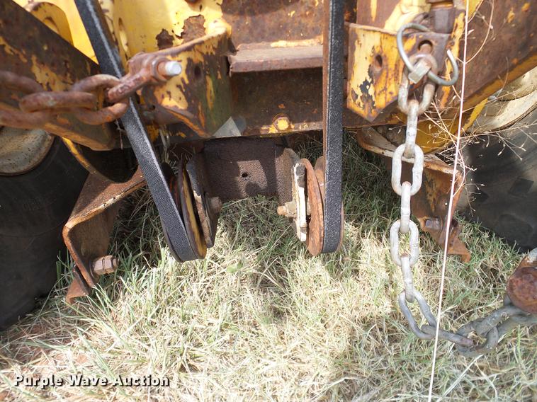 image for item DA6885 1972 Cub Cadet 154 Loboy tractor