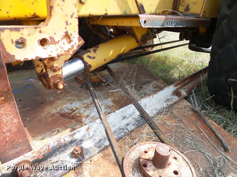 image for item DA6885 1972 Cub Cadet 154 Loboy tractor