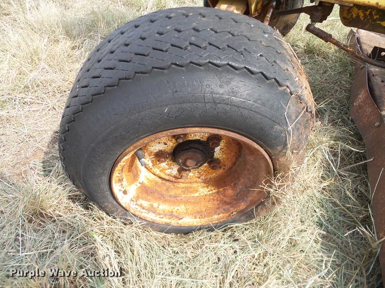 image for item DA6885 1972 Cub Cadet 154 Loboy tractor