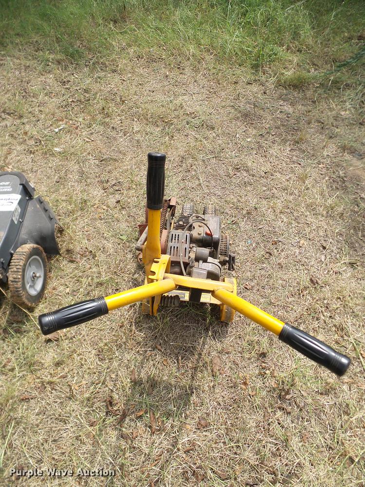 image for item DA6887 Lawn and garden equipment