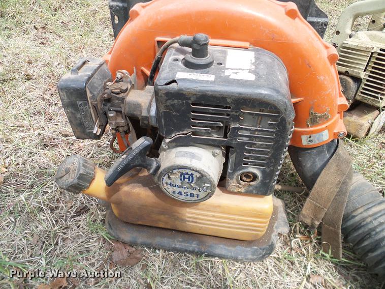 image for item DA6888 (3) leaf blowers