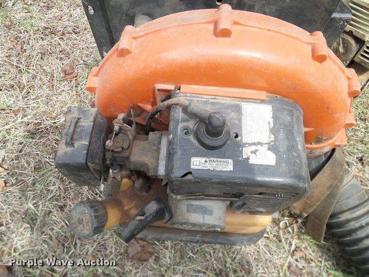 image for item DA6888 (3) leaf blowers