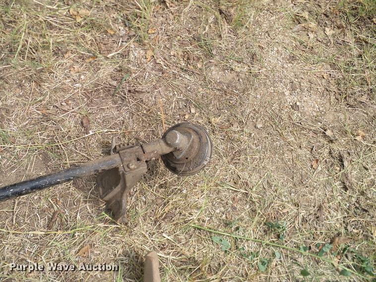 image for item DA6889 (6) string trimmers