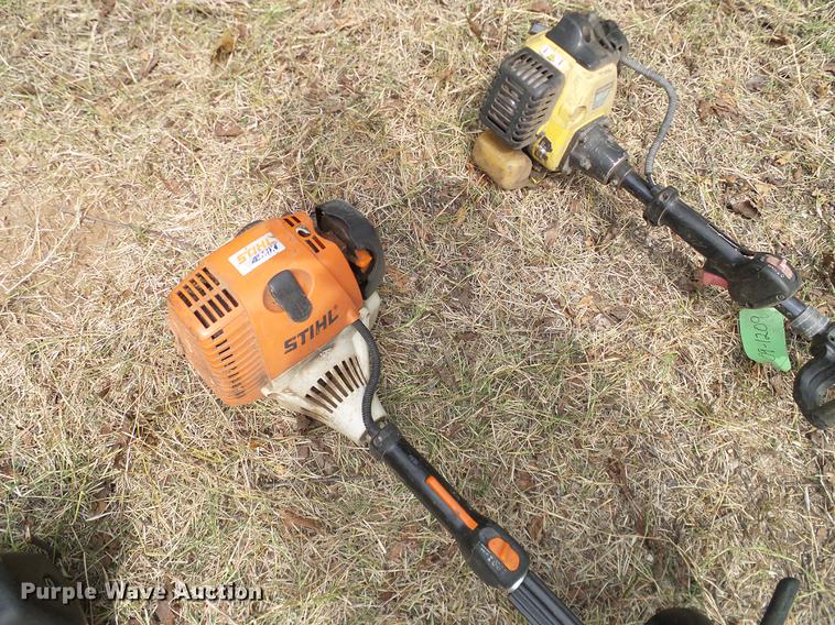 image for item DA6889 (6) string trimmers