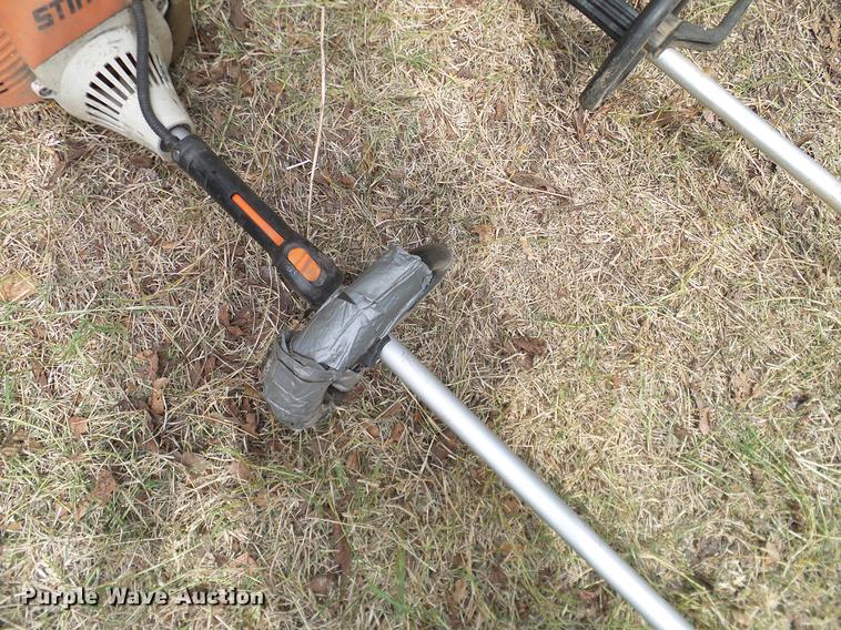 image for item DA6889 (6) string trimmers