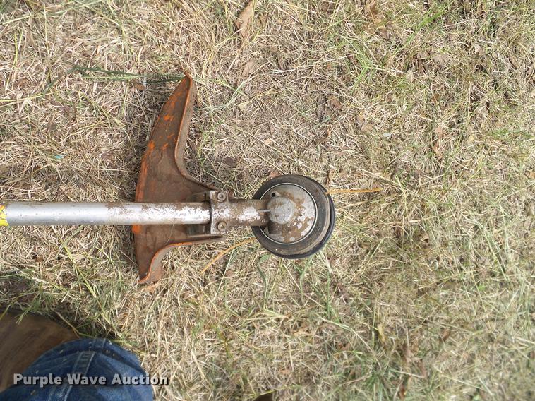 image for item DA6889 (6) string trimmers