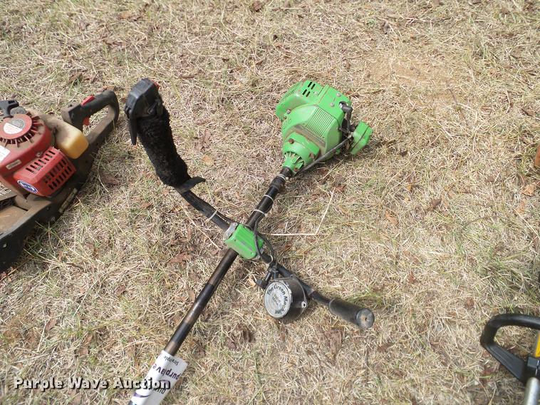 image for item DA6890 Lawn and garden equipment
