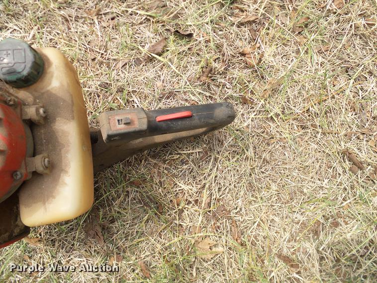 image for item DA6890 Lawn and garden equipment