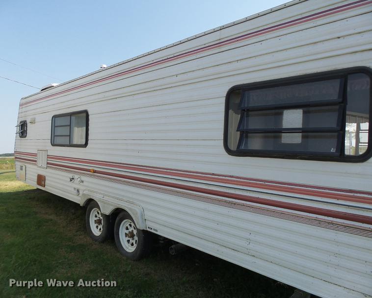 image for item DB1440 1992 Jayco 300FK Eagles series camper