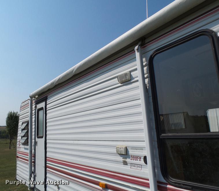 image for item DB1440 1992 Jayco 300FK Eagles series camper