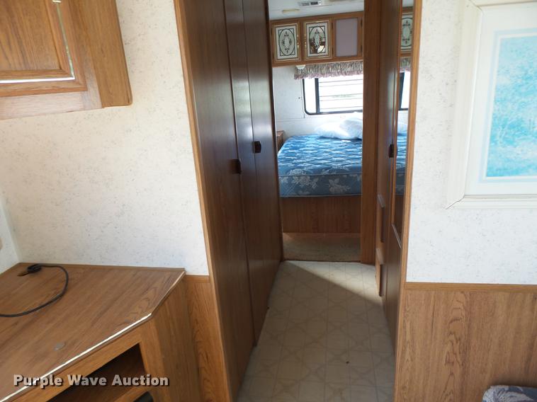 image for item DB1440 1992 Jayco 300FK Eagles series camper