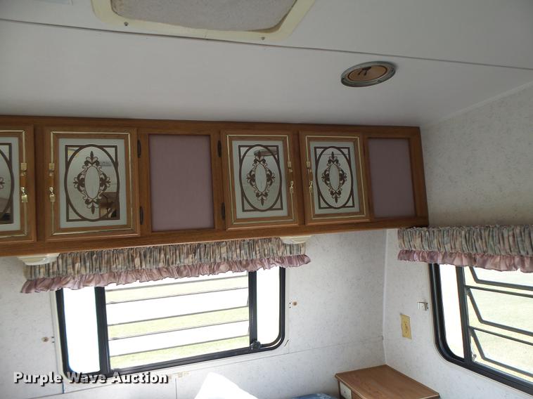image for item DB1440 1992 Jayco 300FK Eagles series camper