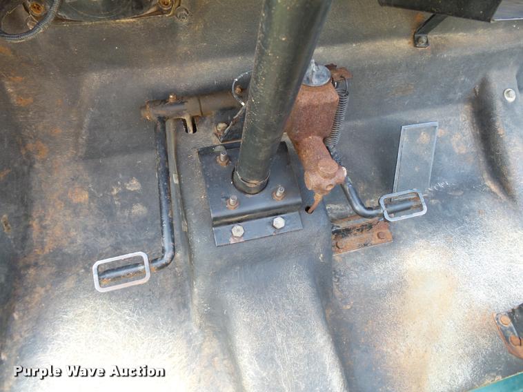 image for item DB4158 2000 PUG B624 utility vehicle