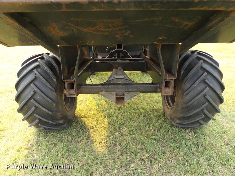 image for item DB4158 2000 PUG B624 utility vehicle