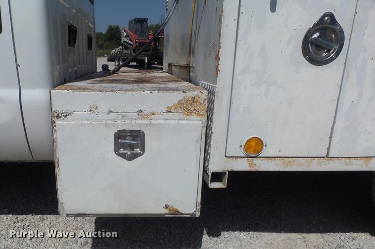 image for item DB6439 Turner Body 60.52.1T.FFSD utility bed with crane