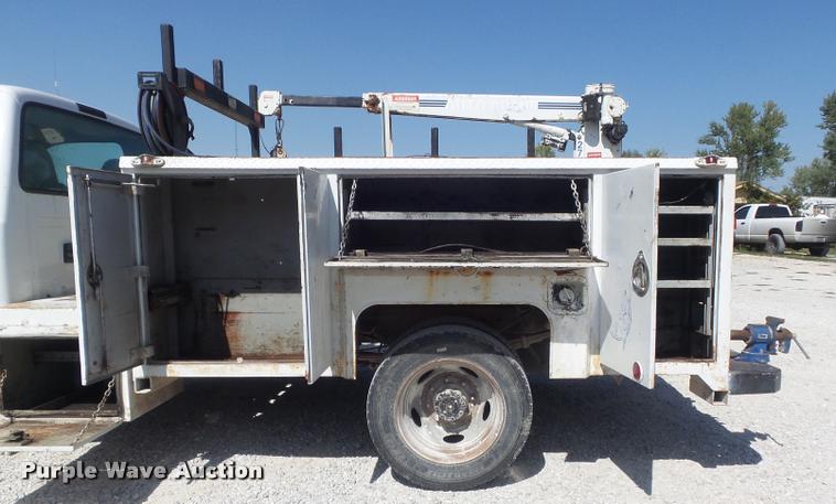 image for item DB6439 Turner Body 60.52.1T.FFSD utility bed with crane