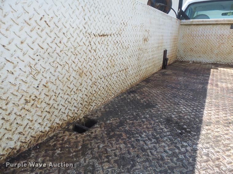 image for item DB6439 Turner Body 60.52.1T.FFSD utility bed with crane