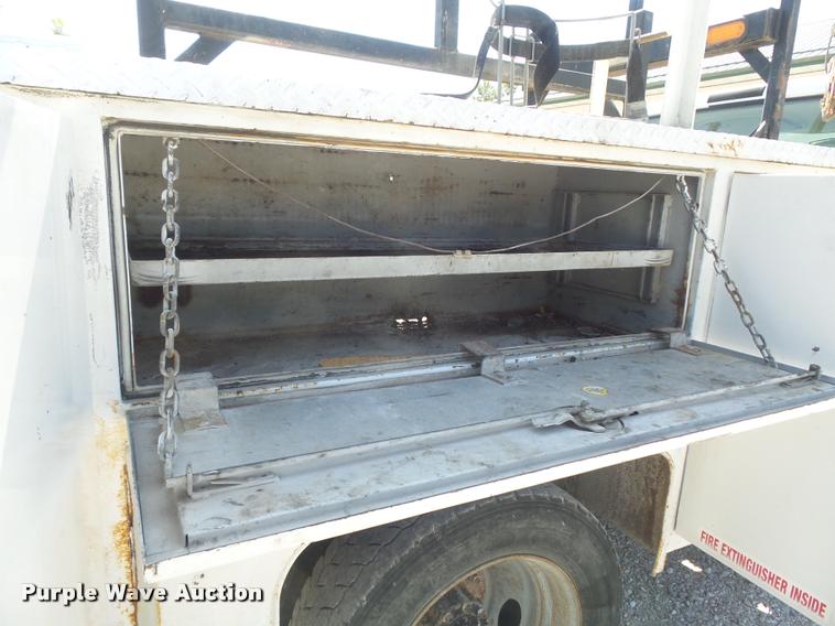 image for item DB6439 Turner Body 60.52.1T.FFSD utility bed with crane