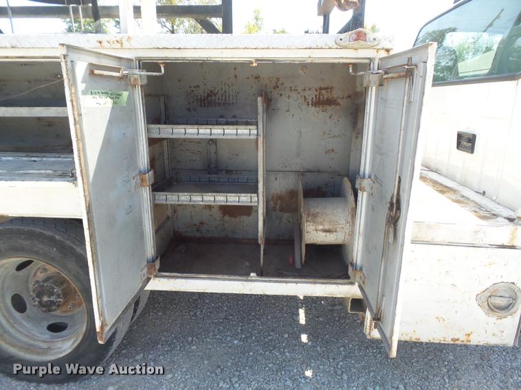 image for item DB6439 Turner Body 60.52.1T.FFSD utility bed with crane