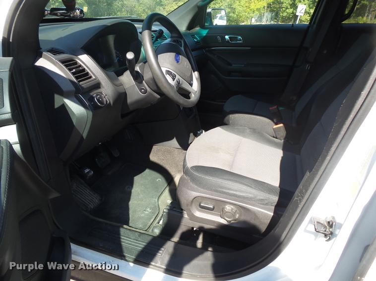 image for item DB7394 2013 Ford Explorer Police SUV