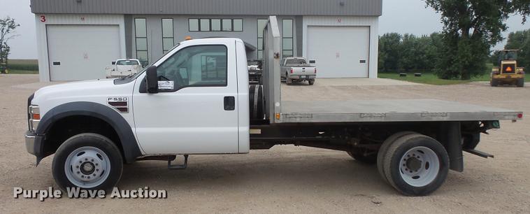 image for item DB8173 2009 Ford F550 Super Duty flatbed truck