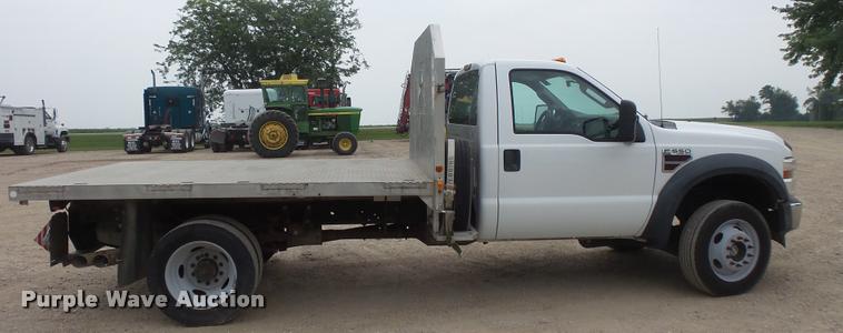image for item DB8173 2009 Ford F550 Super Duty flatbed truck