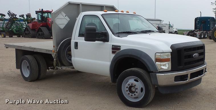 image for item DB8173 2009 Ford F550 Super Duty flatbed truck