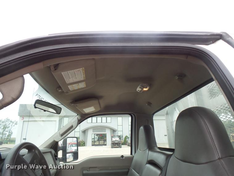 image for item DB8173 2009 Ford F550 Super Duty flatbed truck