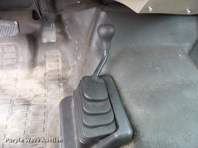 image for item DB8173 2009 Ford F550 Super Duty flatbed truck