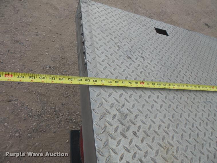 image for item DB8173 2009 Ford F550 Super Duty flatbed truck