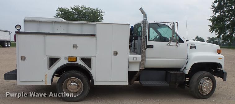 image for item DB8174 2001 Chevrolet C6500 service truck