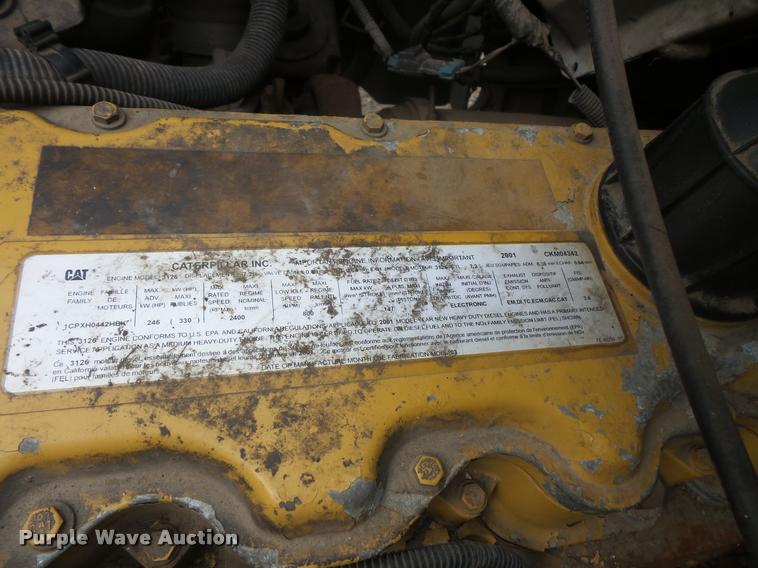 image for item DB8174 2001 Chevrolet C6500 service truck