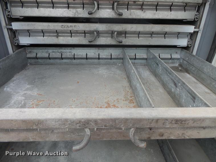 image for item DB8174 2001 Chevrolet C6500 service truck