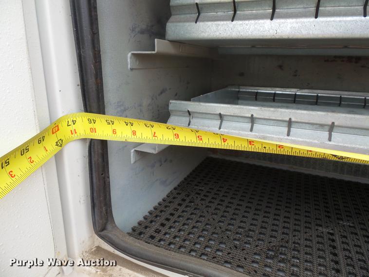 image for item DB8174 2001 Chevrolet C6500 service truck