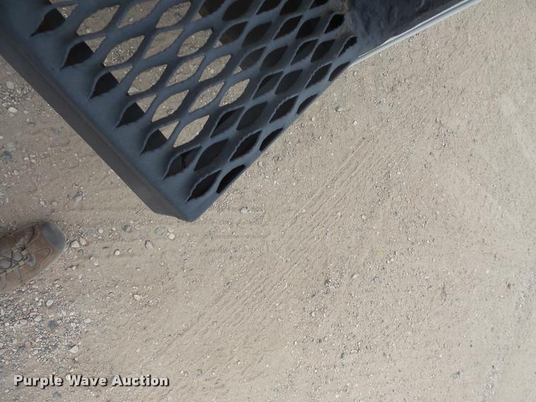 image for item DB8174 2001 Chevrolet C6500 service truck