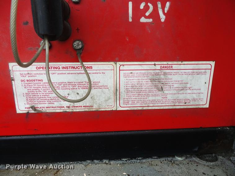 image for item DB8174 2001 Chevrolet C6500 service truck