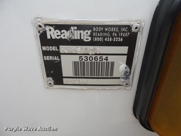 image for item DB8174 2001 Chevrolet C6500 service truck