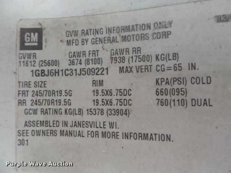 image for item DB8174 2001 Chevrolet C6500 service truck