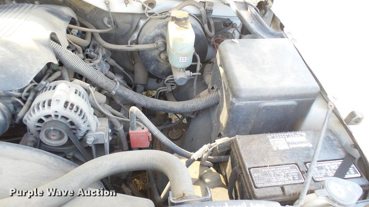 image for item DC1752 2002 Chevrolet Silverado 1500 pickup truck