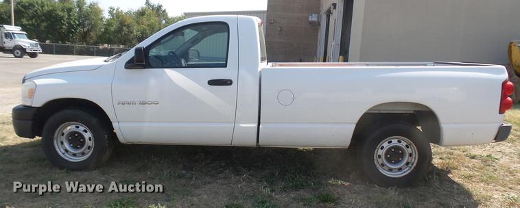 image for item DC1753 2007 Dodge Ram 1500 pickup truck