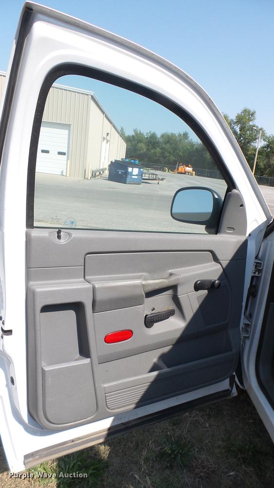 image for item DC1753 2007 Dodge Ram 1500 pickup truck