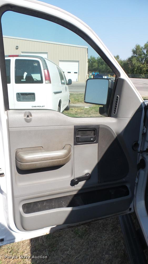 image for item DC1754 2008 Ford F150 XL pickup truck