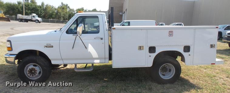 image for item DC1759 1994 Ford F450 Super Duty XL utility truck