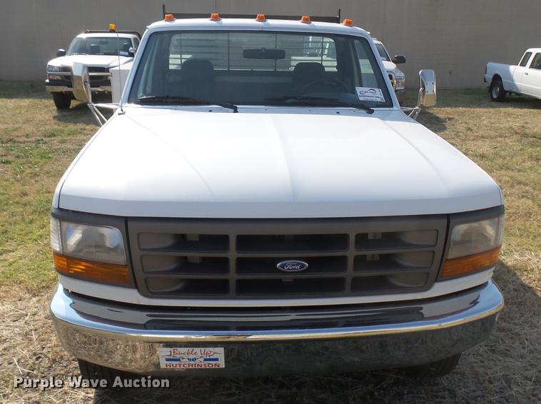 image for item DC1759 1994 Ford F450 Super Duty XL utility truck