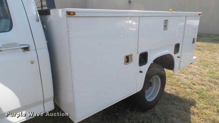 image for item DC1759 1994 Ford F450 Super Duty XL utility truck