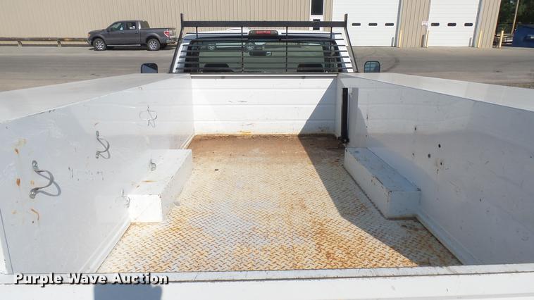 image for item DC1759 1994 Ford F450 Super Duty XL utility truck