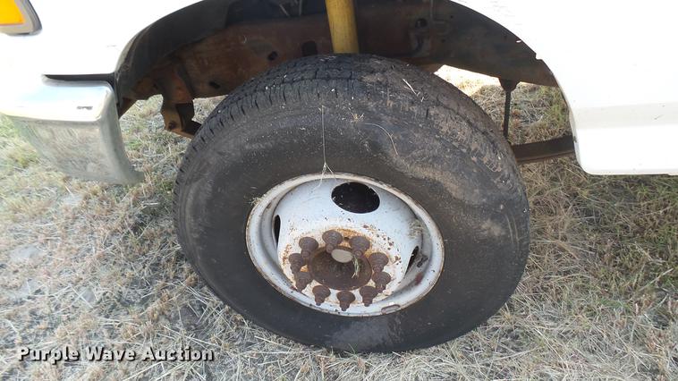 image for item DC1759 1994 Ford F450 Super Duty XL utility truck